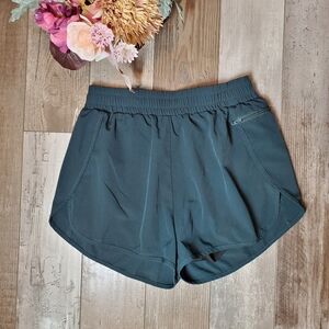 Women's Black FASHION Athletic Activewear Shorts Lined Size Medium NWOT